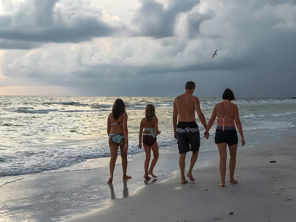 How to Save Money for Family Vacation